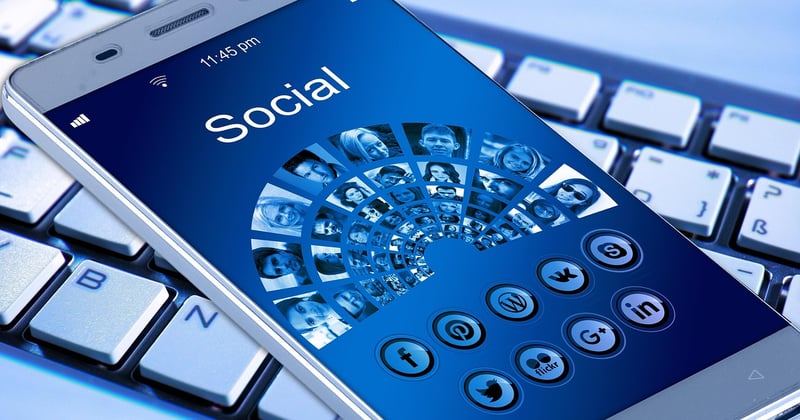 SEO mobile first : adapter son site aux smartphones, le guide qui change tout